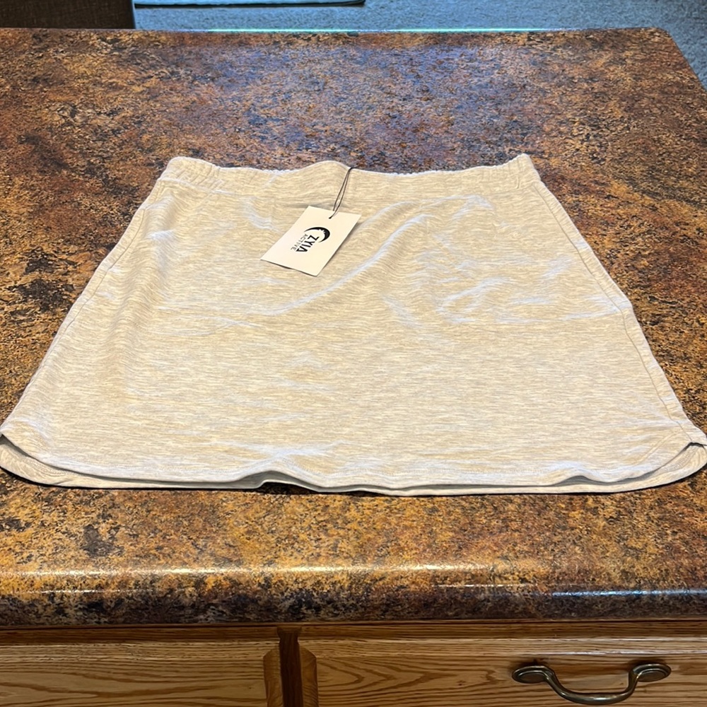 Zyia skirt